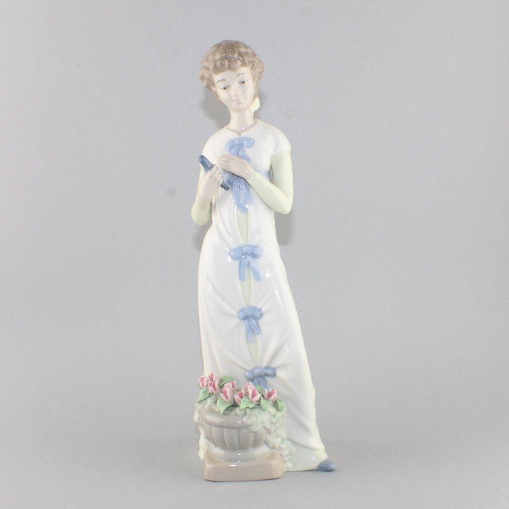 Vintage Nadal Handcrafted Spanish Porcelain Girl Women w/ Flower Figurine 10 ½"